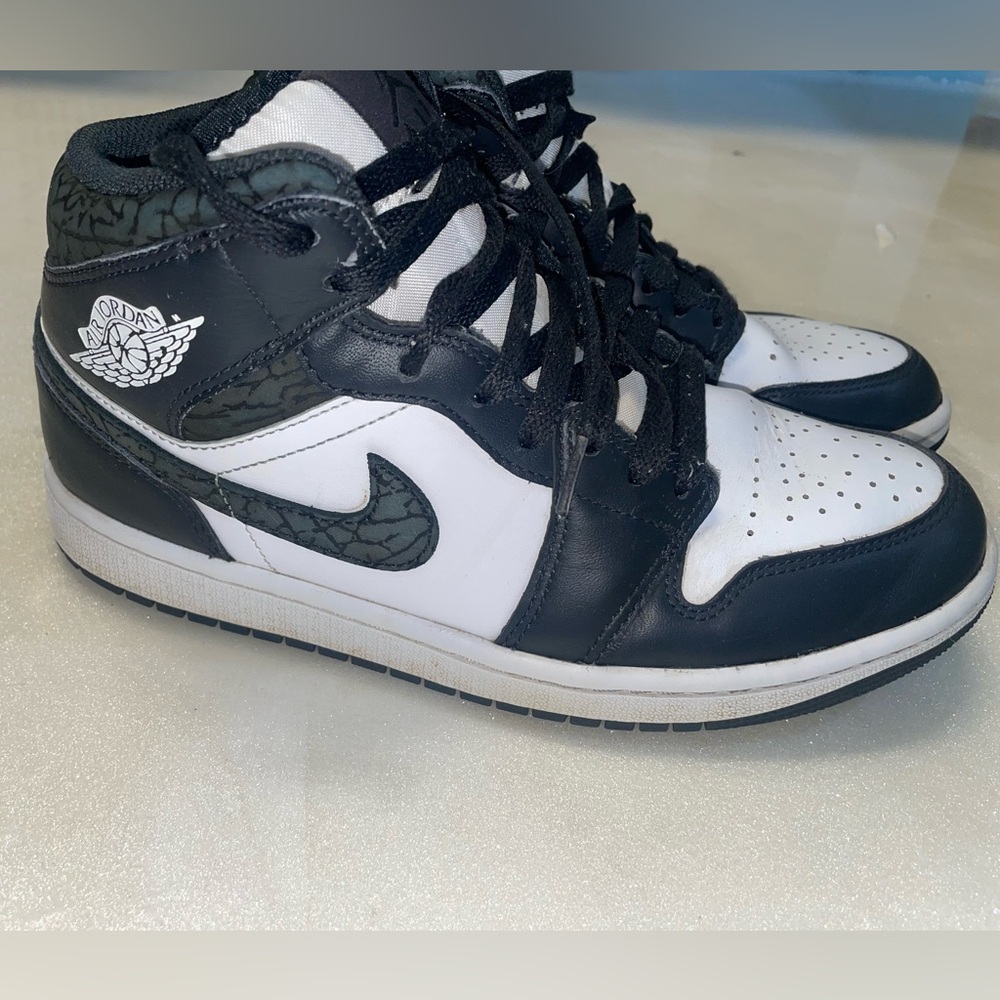 Men’s 7.5 Nike Air Jordan 1 Dunks Panda/Elephant
